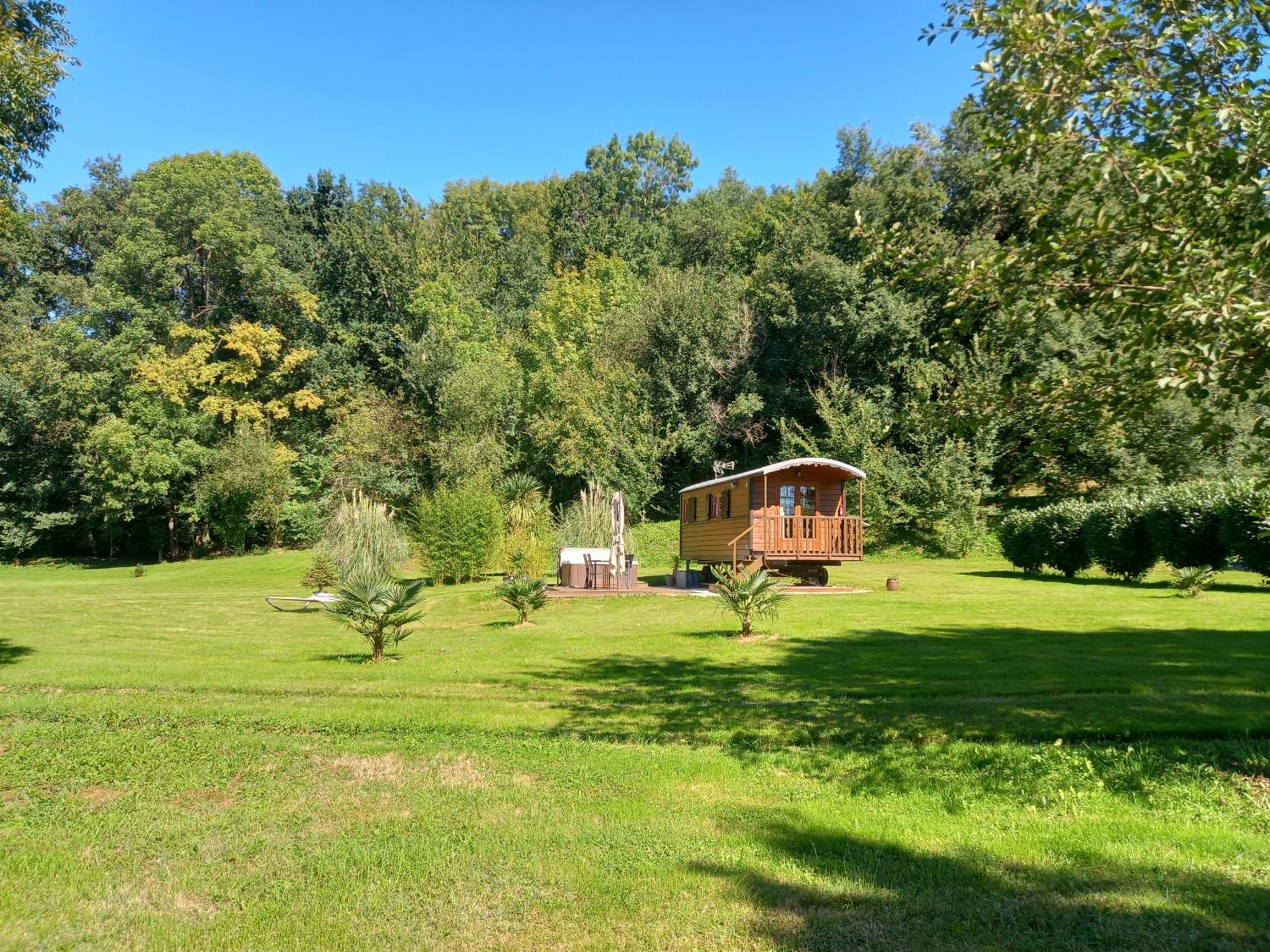 L'Oasis Des Pyrenees Villa Campuzan Eksteriør billede
