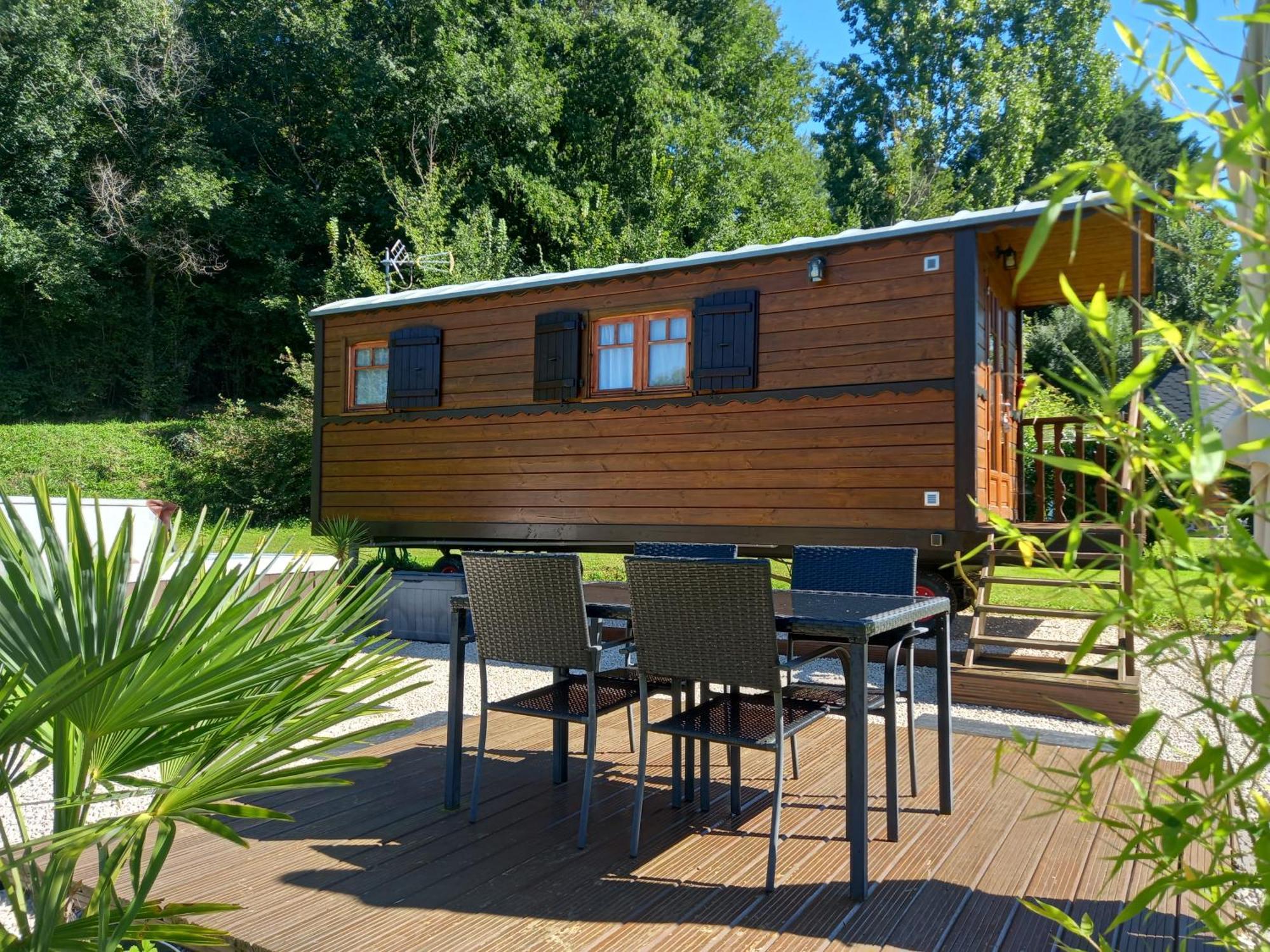 L'Oasis Des Pyrenees Villa Campuzan Eksteriør billede